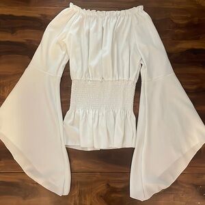 Women’s White Flowy Blouse Size M